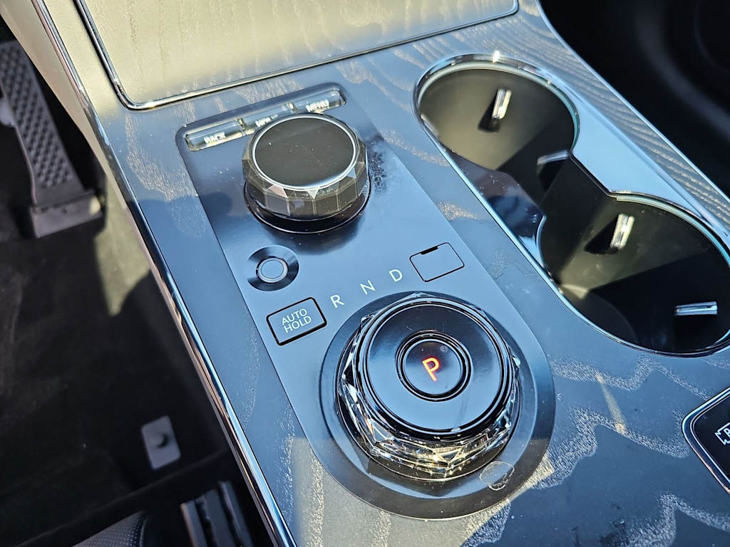 Thumbnail: 2026 Genesis GV80 - 24