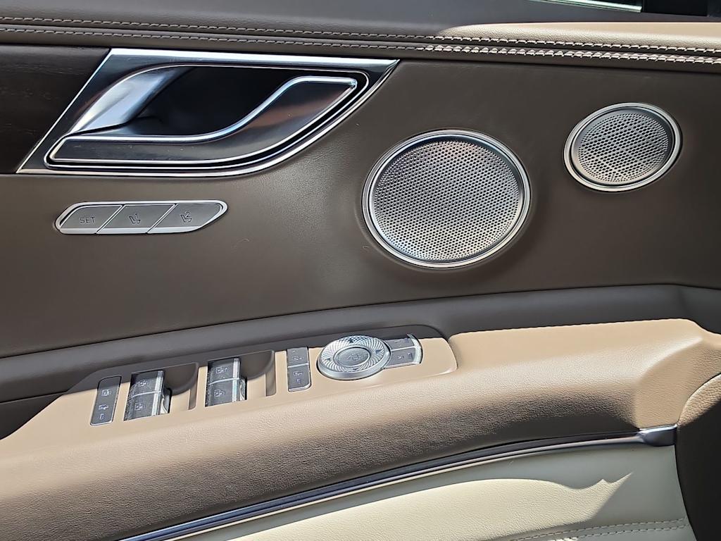 Thumbnail: 2024 Genesis GV80 - 30