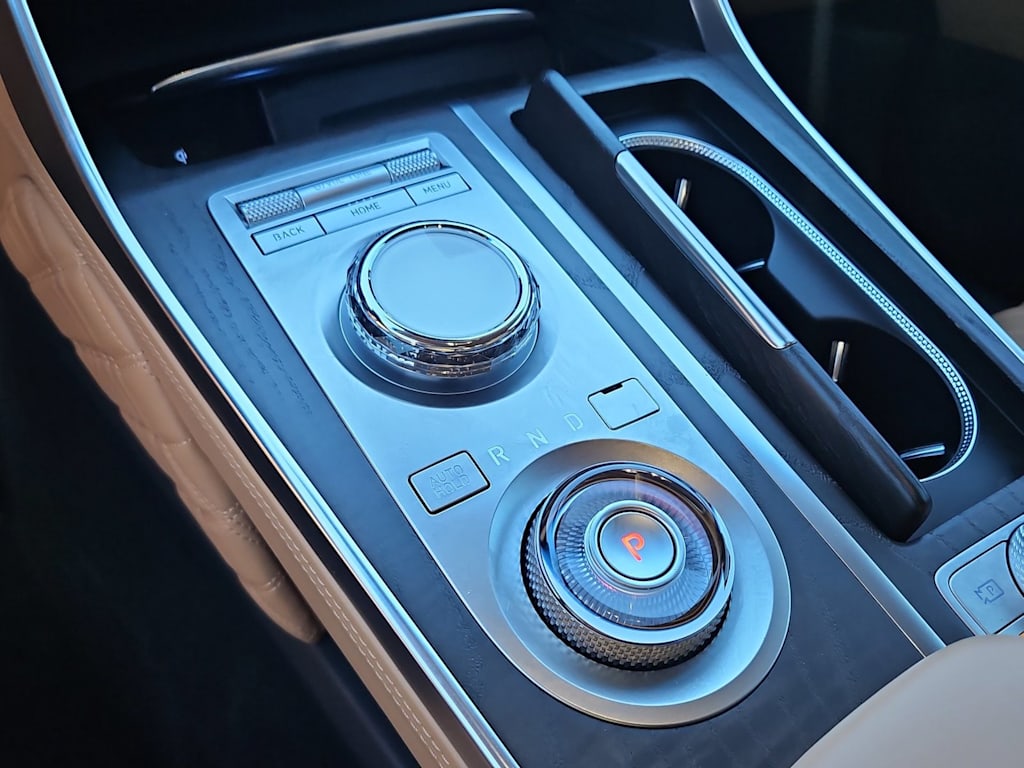 Thumbnail: 2024 Genesis GV80 - 13
