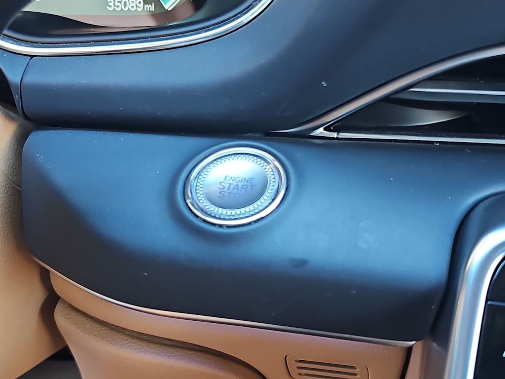 Thumbnail: 2023 Genesis GV80 - 25