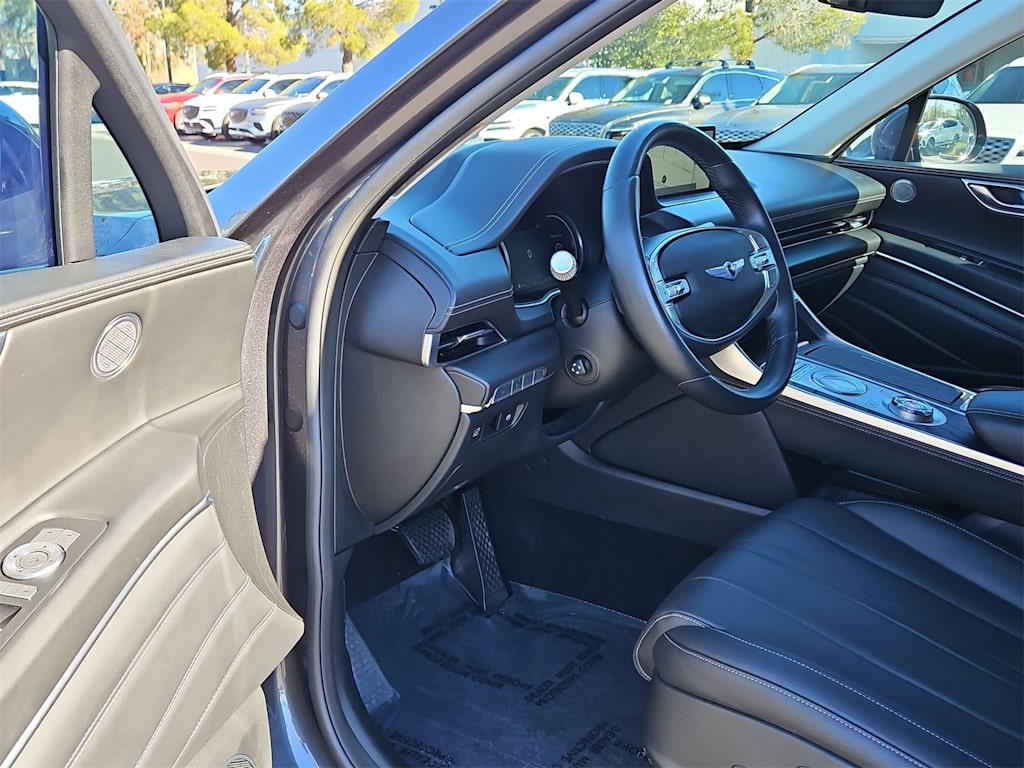 Thumbnail: 2021 Genesis GV80 - 11