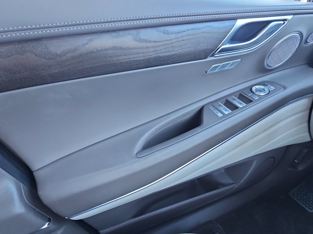 Thumbnail: 2023 Genesis GV80 - 29
