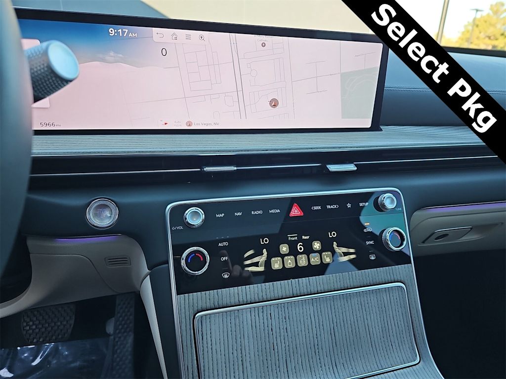 Thumbnail: 2025 Genesis GV80 - 12