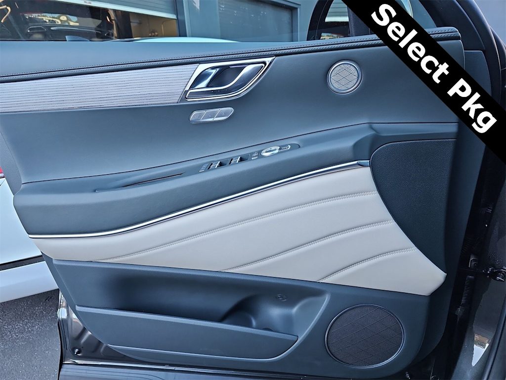 Thumbnail: 2025 Genesis GV80 - 28