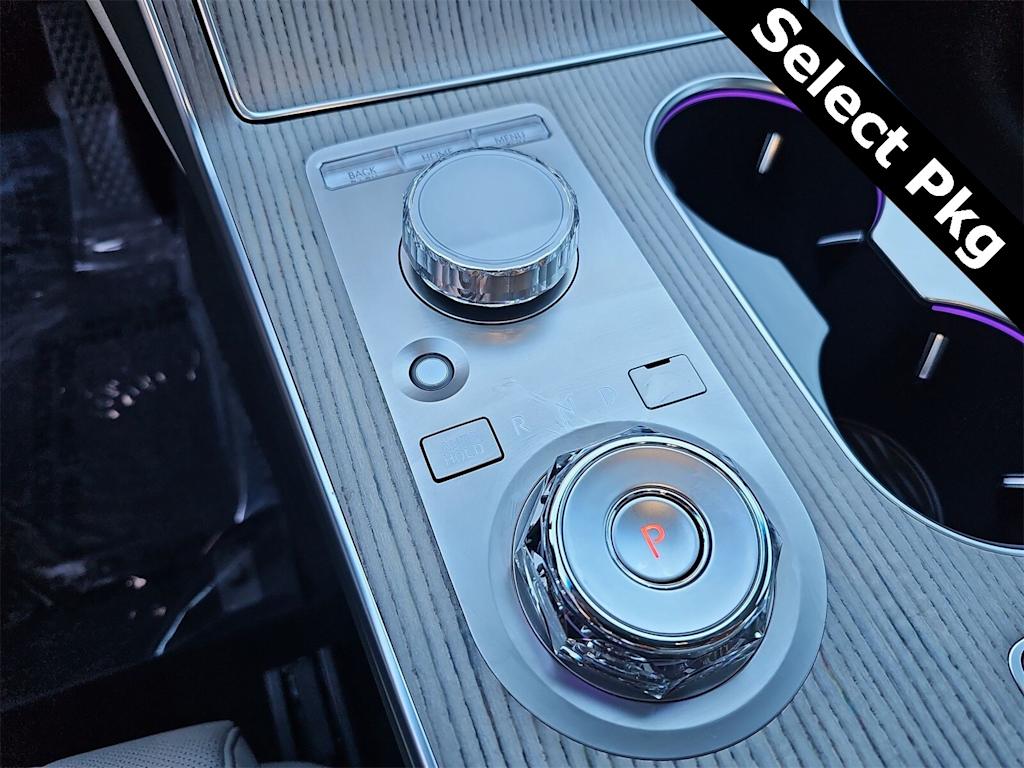 Thumbnail: 2025 Genesis GV80 - 24