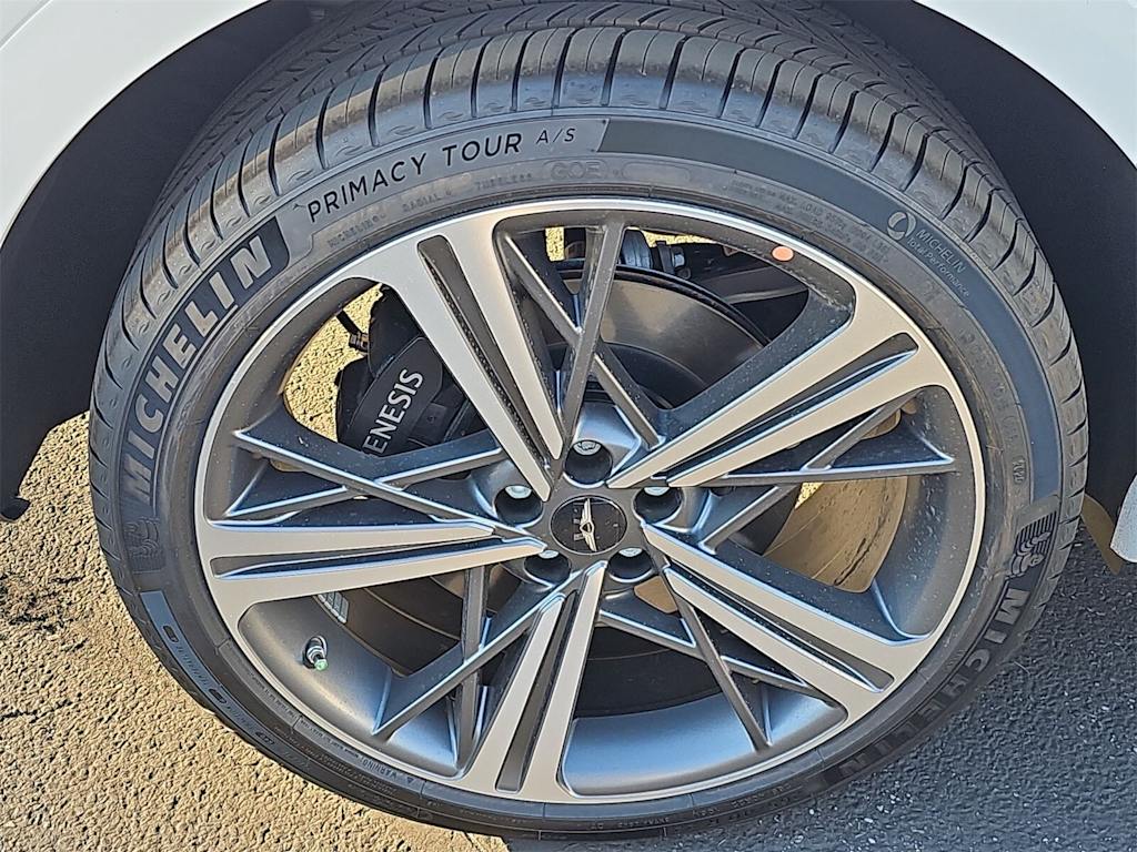 Thumbnail: 2026 Genesis GV80 - 8