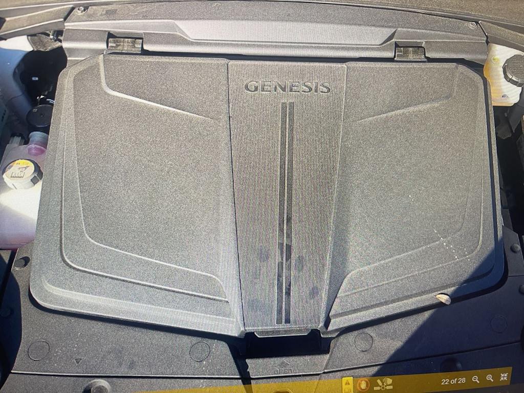 Thumbnail: 2025 Genesis GV60 - 18