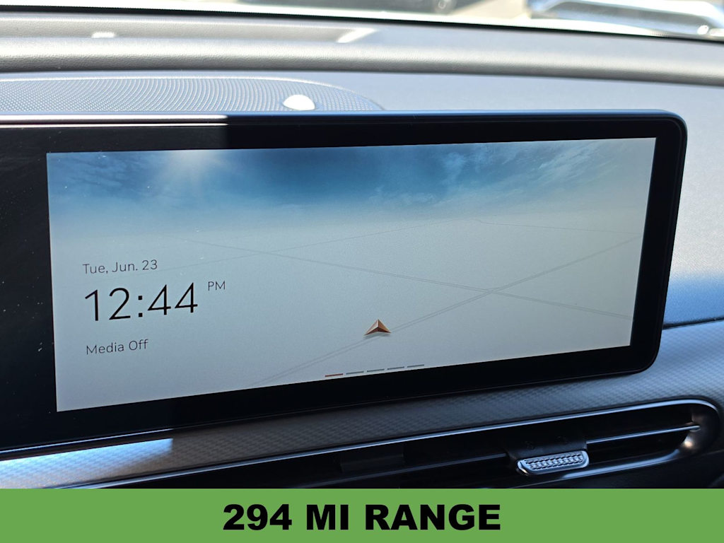 Thumbnail: 2025 Genesis GV60 - 26