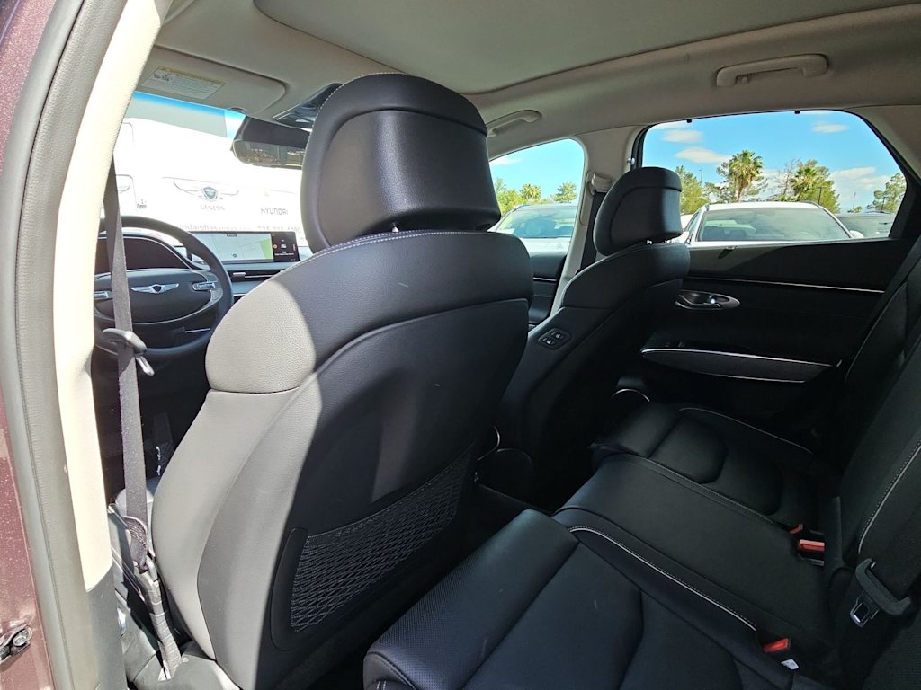 2023 Genesis GV70 2.5T 11