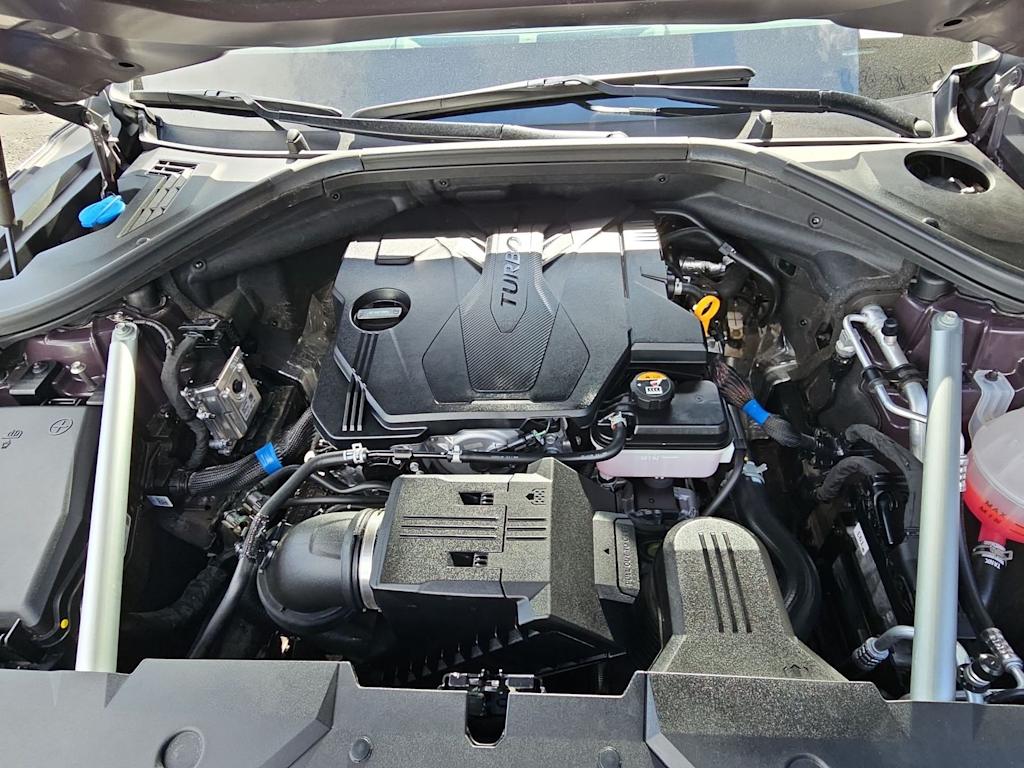 2023 Genesis GV70 2.5T 8