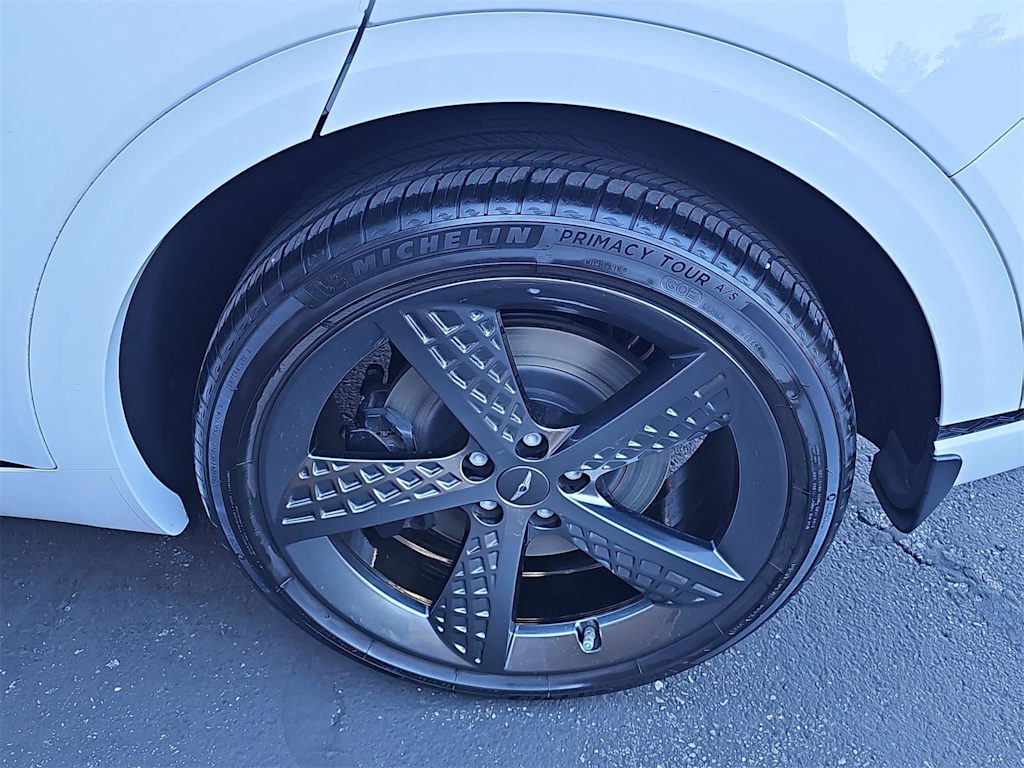 Thumbnail: 2023 Genesis GV70 - 7