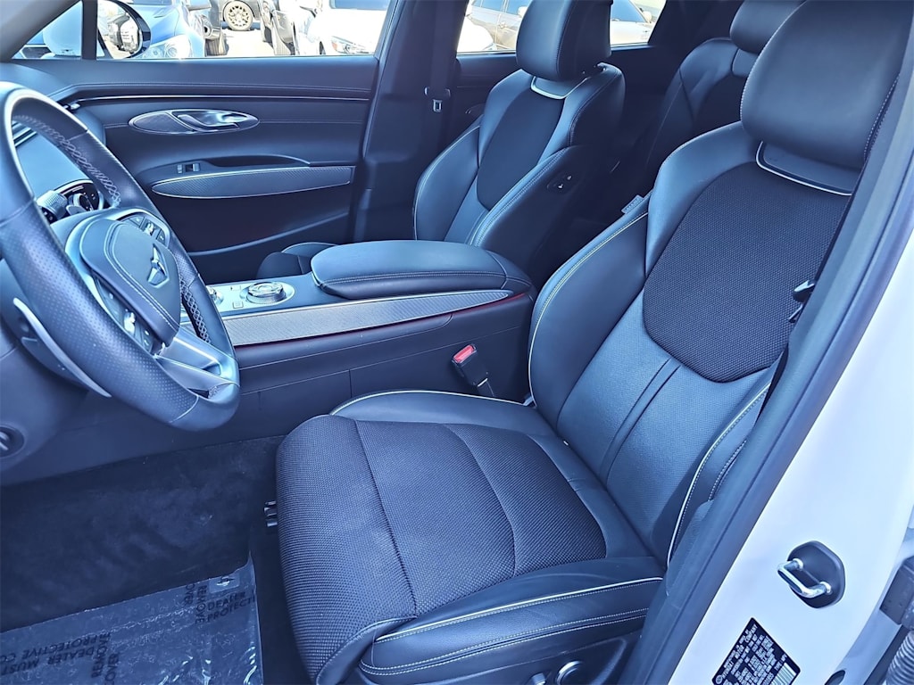 Thumbnail: 2023 Genesis GV70 - 10