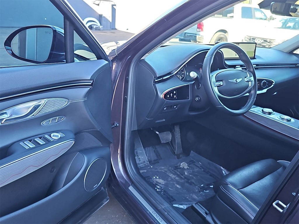 Thumbnail: 2023 Genesis GV70 - 2