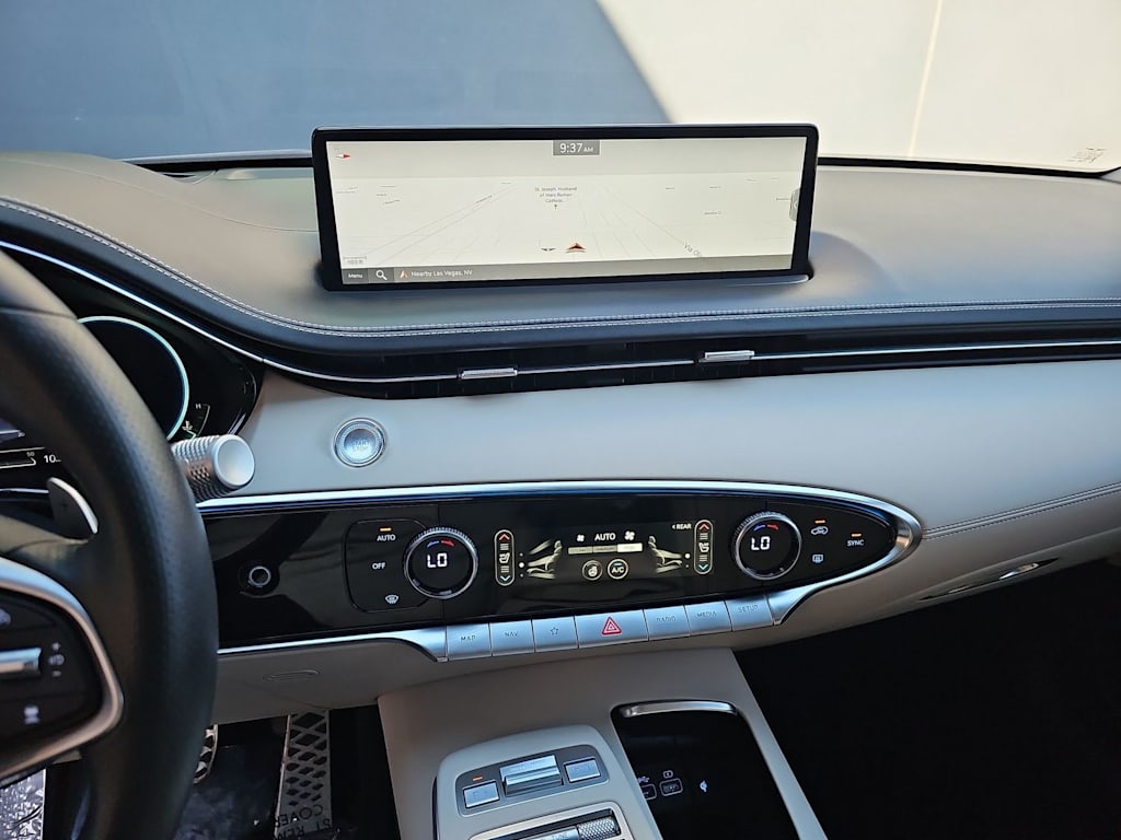 Thumbnail: 2025 Genesis GV70 - 14