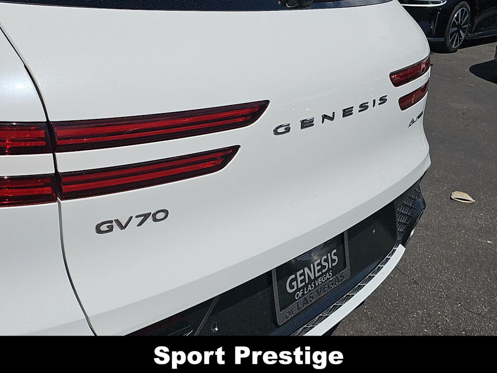 Thumbnail: 2022 Genesis GV70 - 7