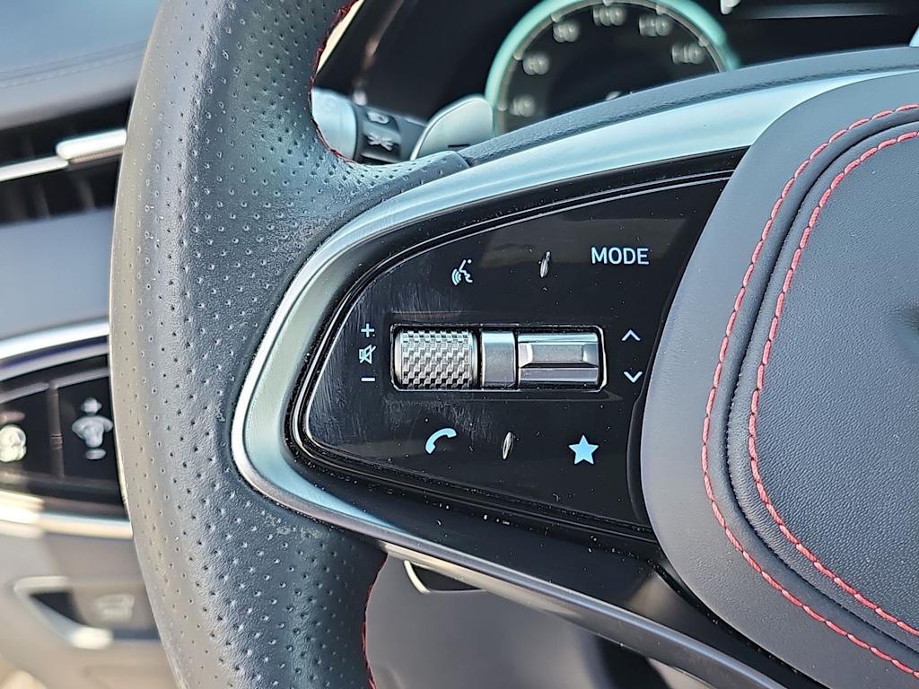 2022 Genesis GV70 Sport 28