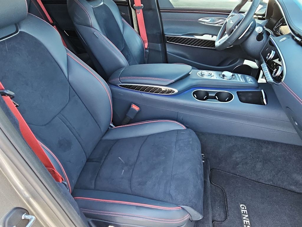 2022 Genesis GV70 Sport 12