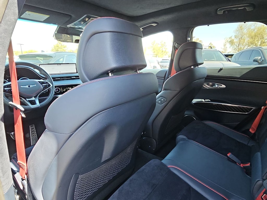 2022 Genesis GV70 Sport 13