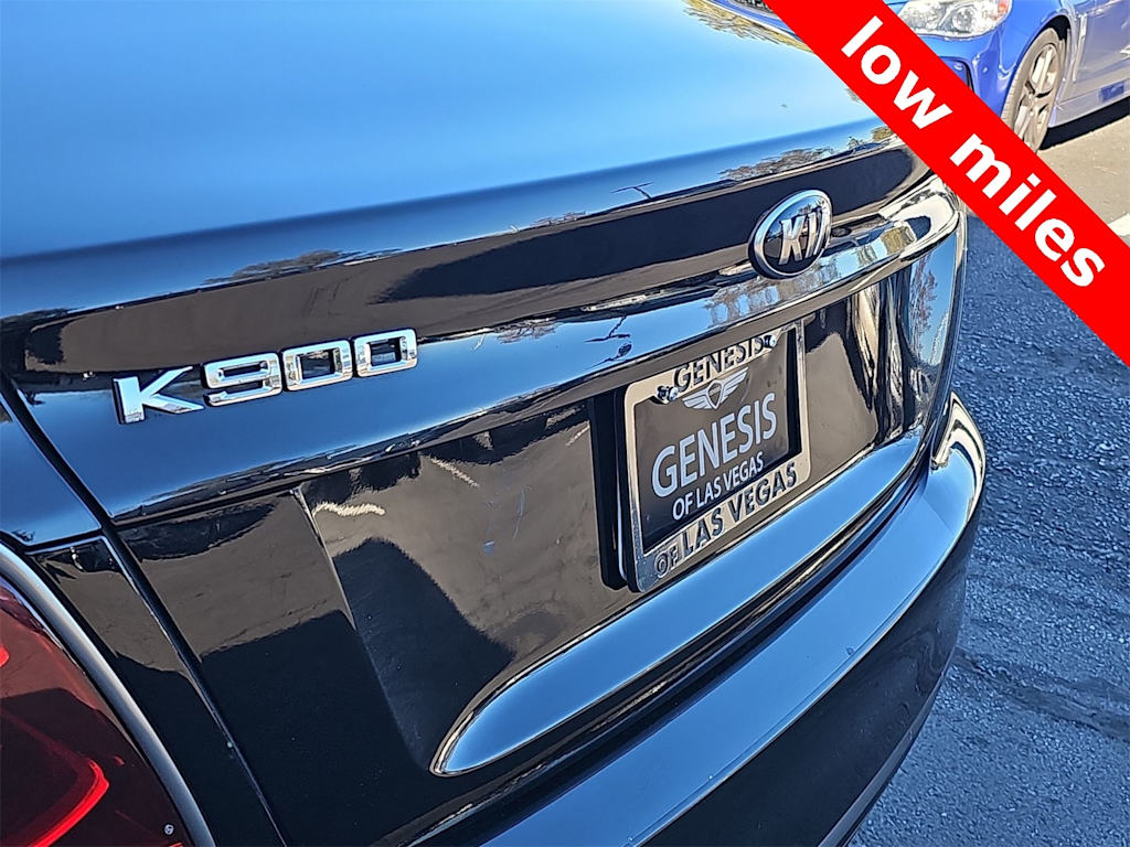 Thumbnail: 2019 Kia K900 - 22