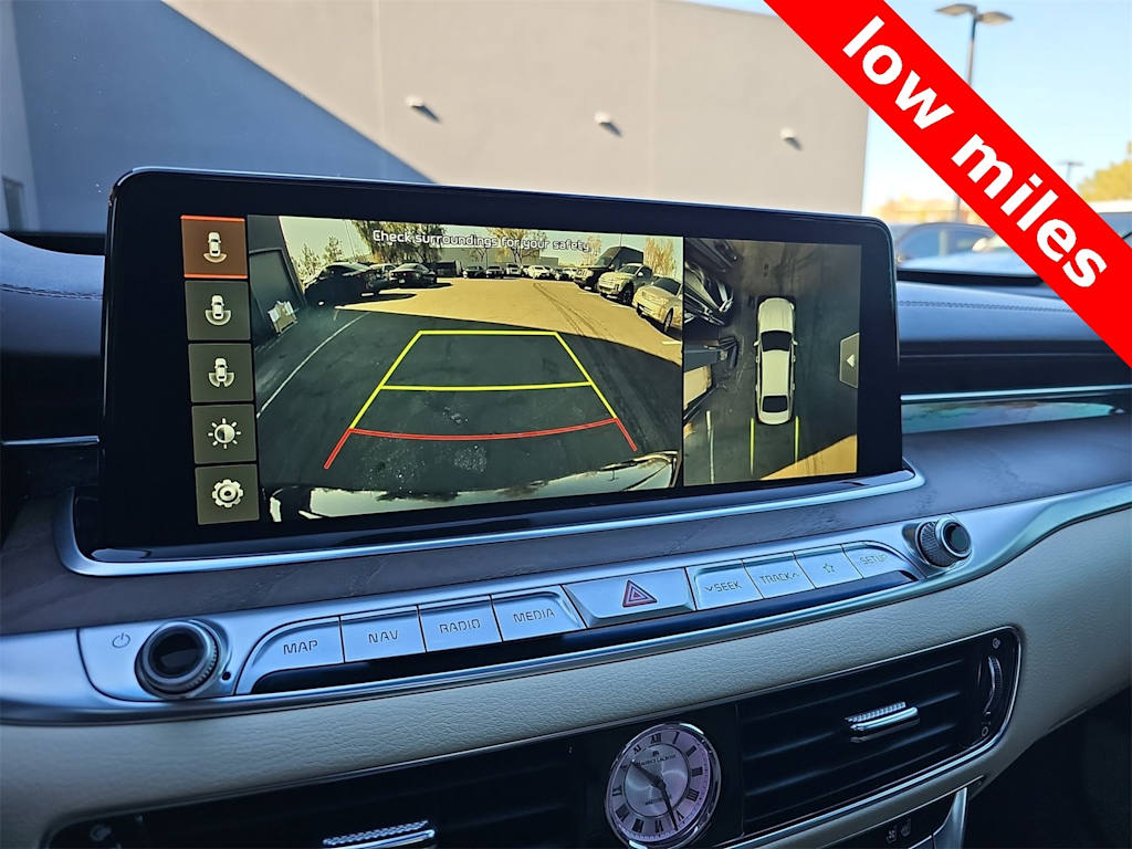 Thumbnail: 2019 Kia K900 - 26