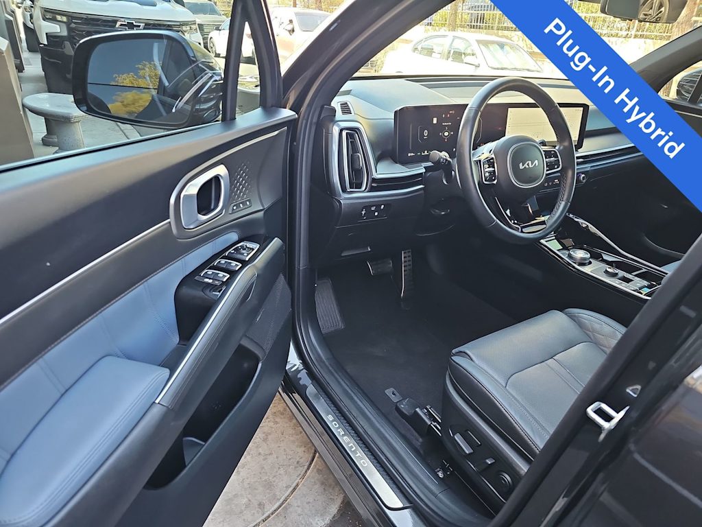 Thumbnail: 2025 Kia Sorento - 2