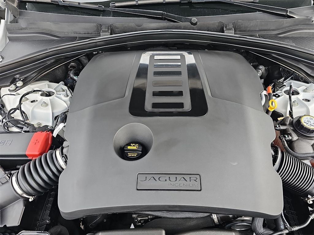 Thumbnail: 2024 Jaguar F-Pace - 9