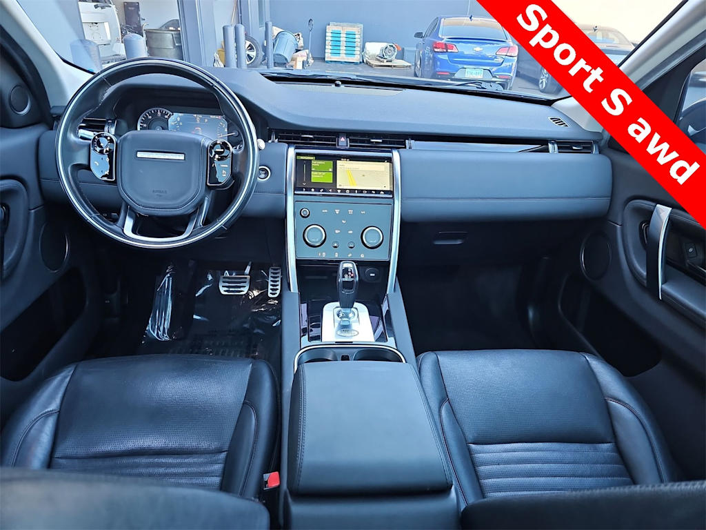 Thumbnail: 2020 Land Rover Discovery Sport - 2