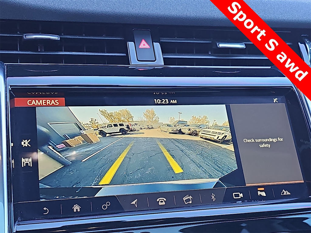 Thumbnail: 2020 Land Rover Discovery Sport - 25