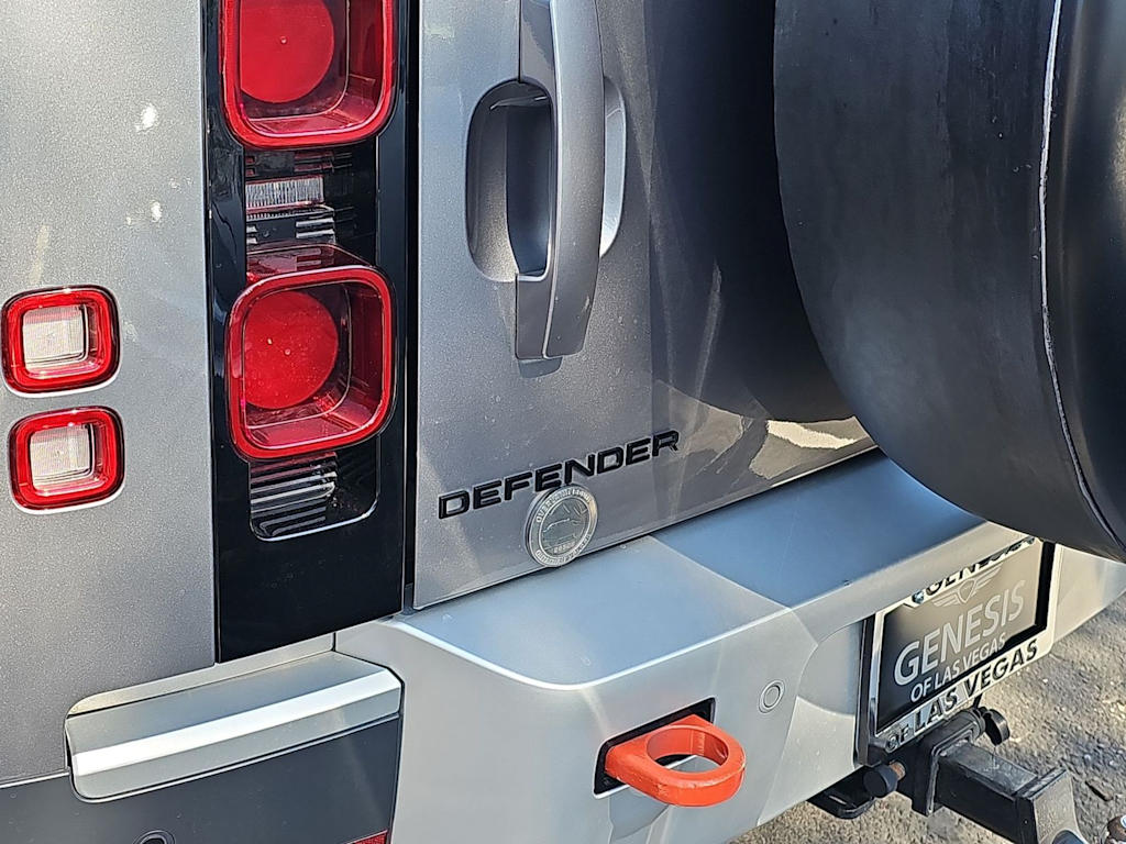 Thumbnail: 2020 Land Rover Defender - 7