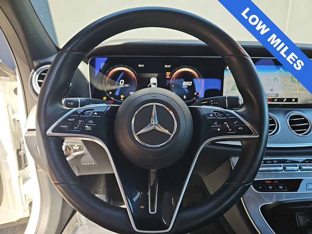 Thumbnail: 2022 Mercedes-Benz E-Class - 13
