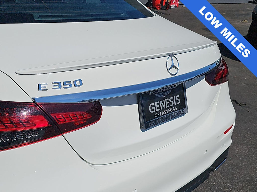 Thumbnail: 2022 Mercedes-Benz E-Class - 22