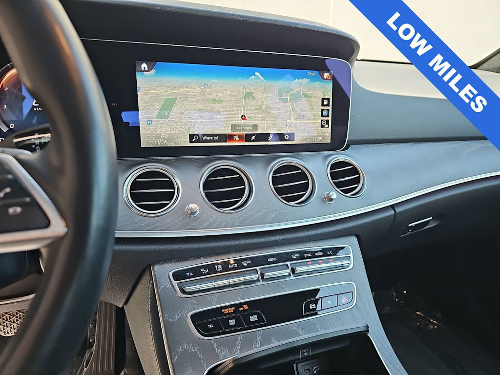 Thumbnail: 2022 Mercedes-Benz E-Class - 14