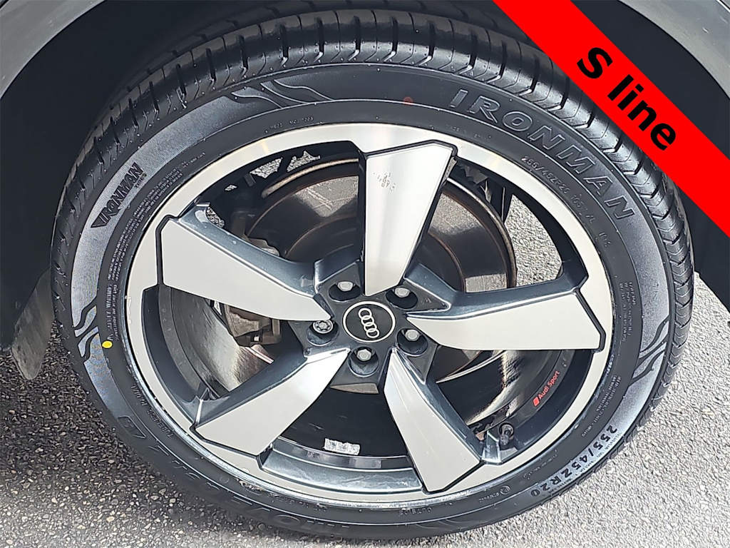 Thumbnail: 2022 Audi Q5 - 7