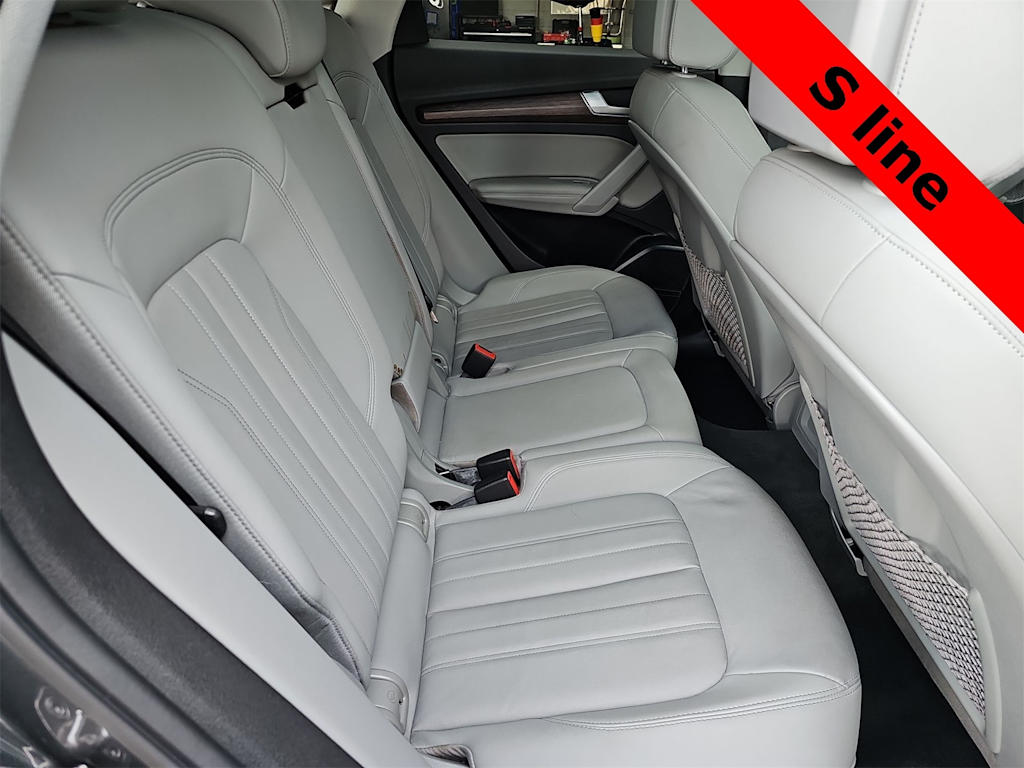 Thumbnail: 2022 Audi Q5 - 24