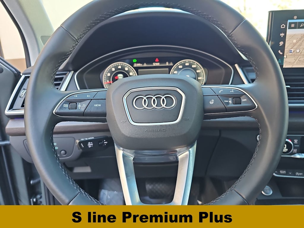Thumbnail: 2025 Audi Q5 - 12