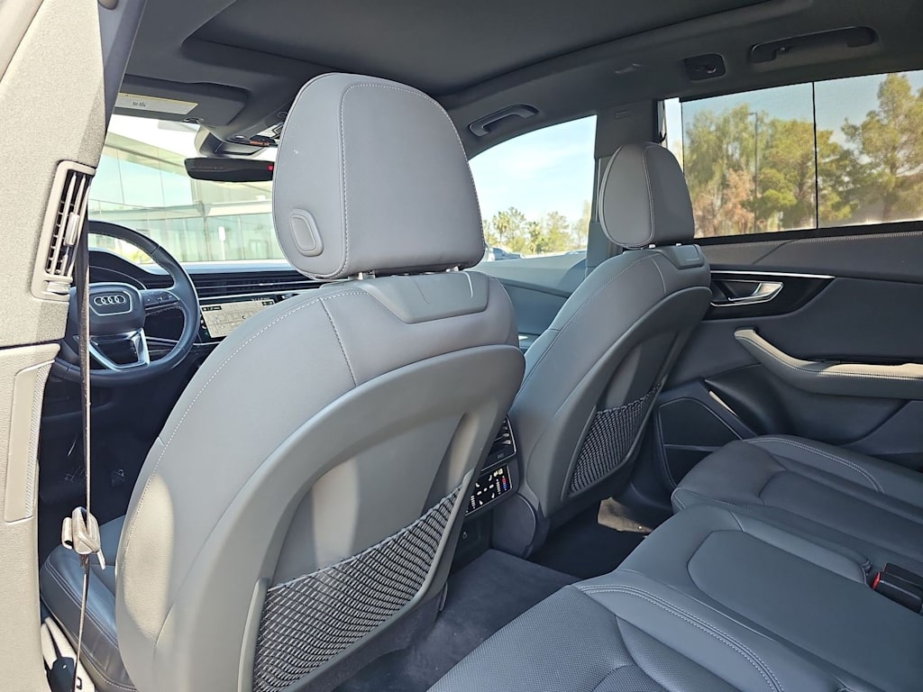 2023 Audi Q8 Premium Plus 12