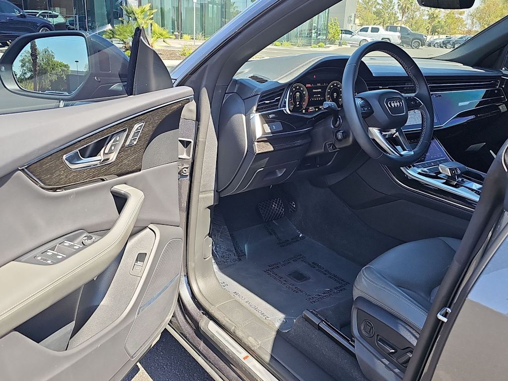 2023 Audi Q8 Premium Plus 2
