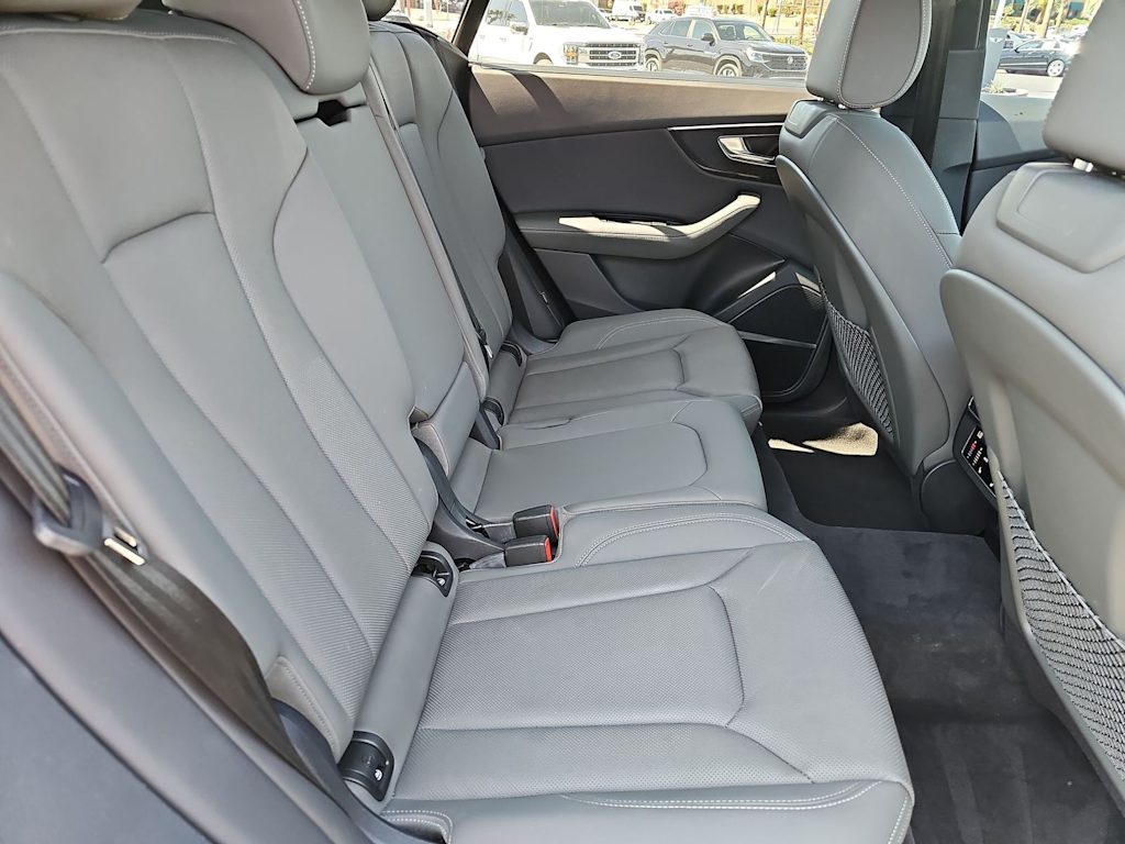 2023 Audi Q8 Premium Plus 23