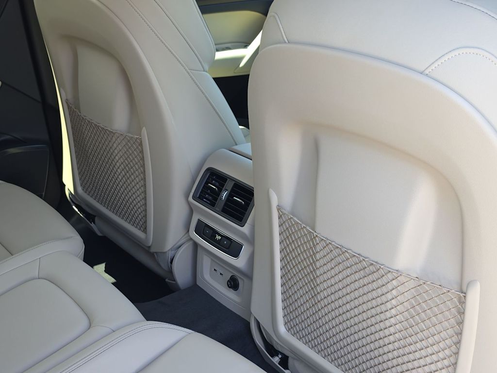 Thumbnail: 2024 Audi Q5 - 24