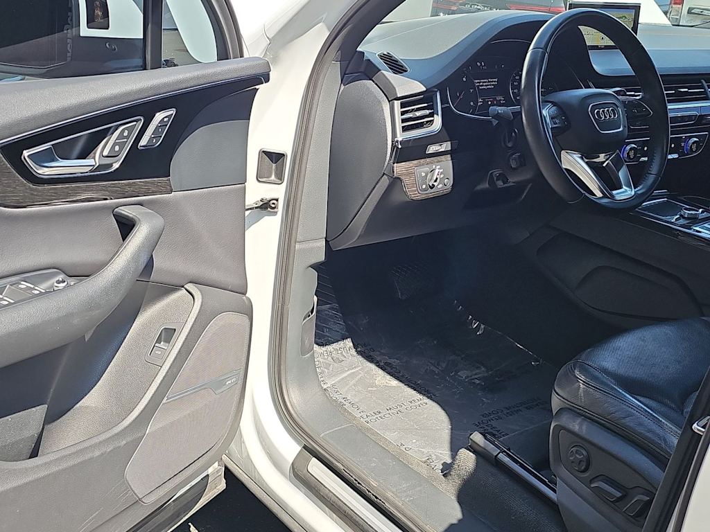 2017 Audi Q7 Premium Plus 2