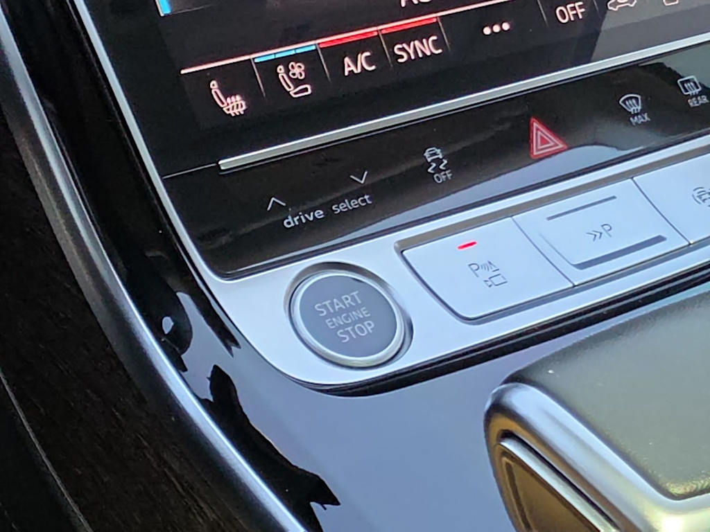 Thumbnail: 2024 Audi A8 - 24