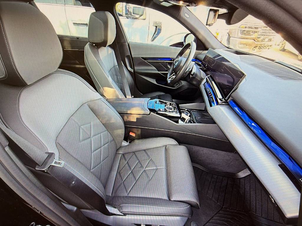 Thumbnail: 2026 BMW 5 Series - 7