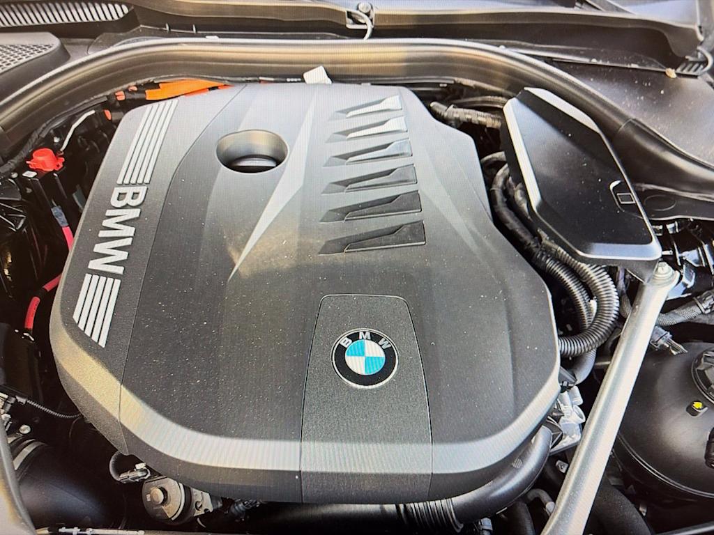 Thumbnail: 2026 BMW 5 Series - 5