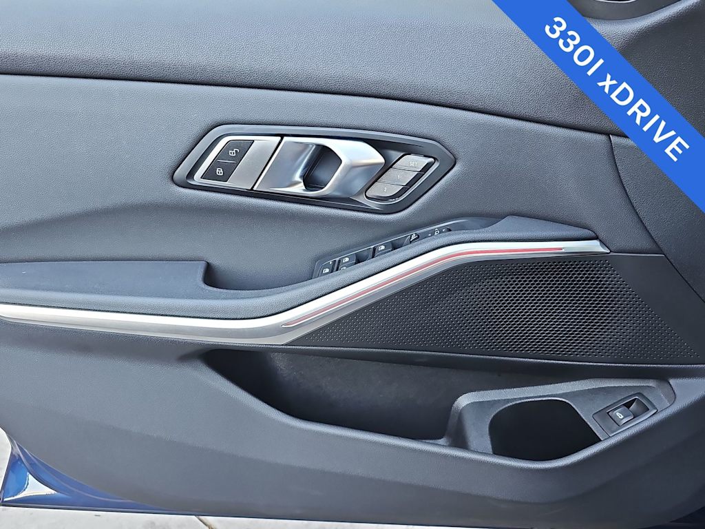 Thumbnail: 2021 BMW 3 Series - 26