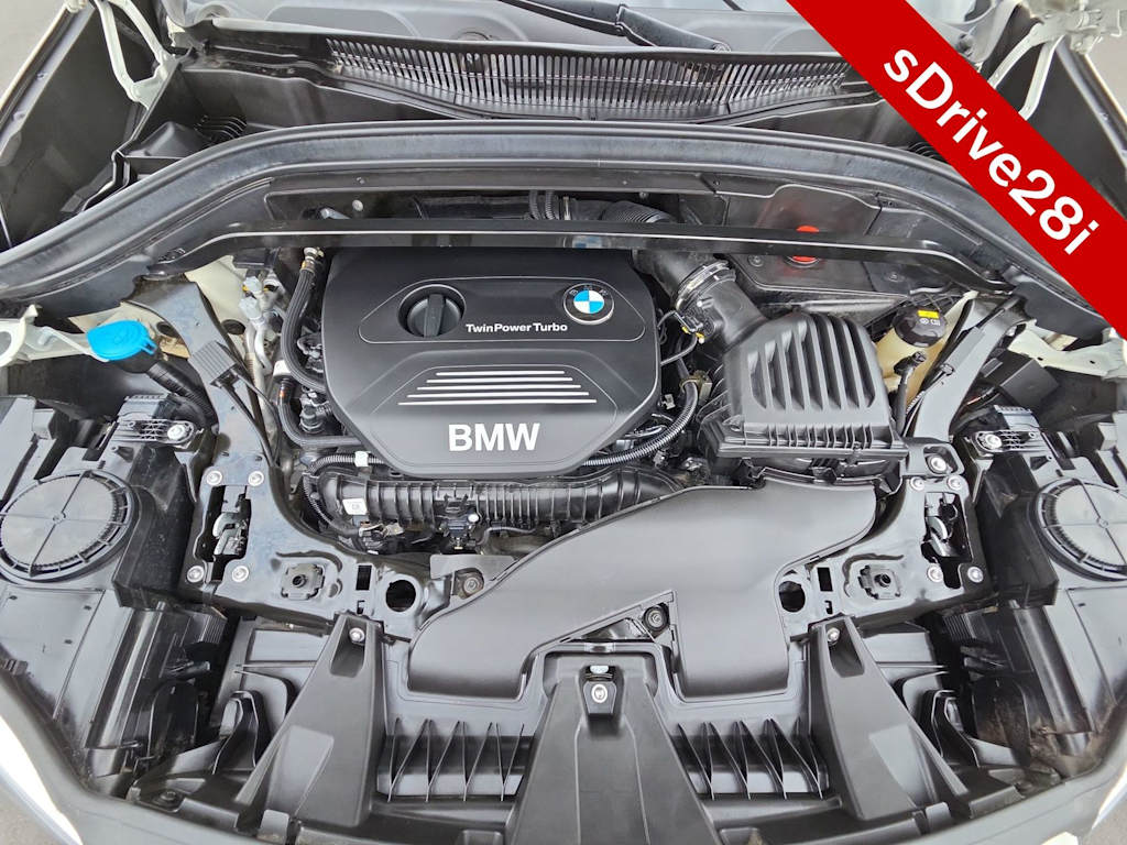 Thumbnail: 2019 BMW X1 - 9