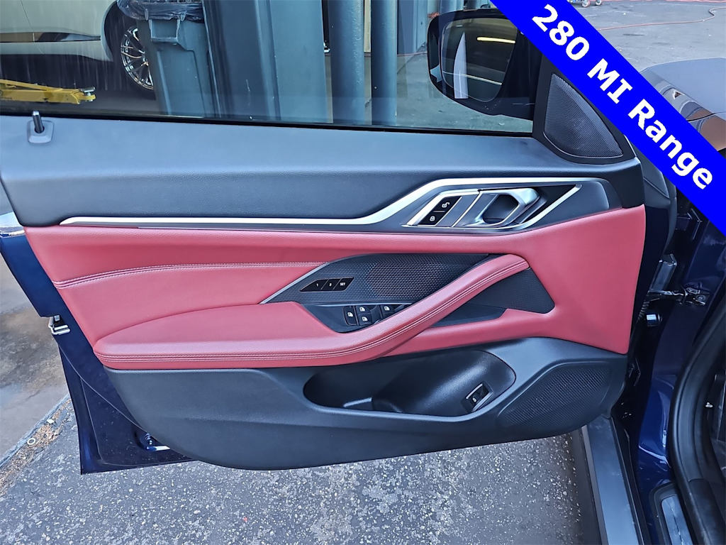 Thumbnail: 2022 BMW i4 - 28