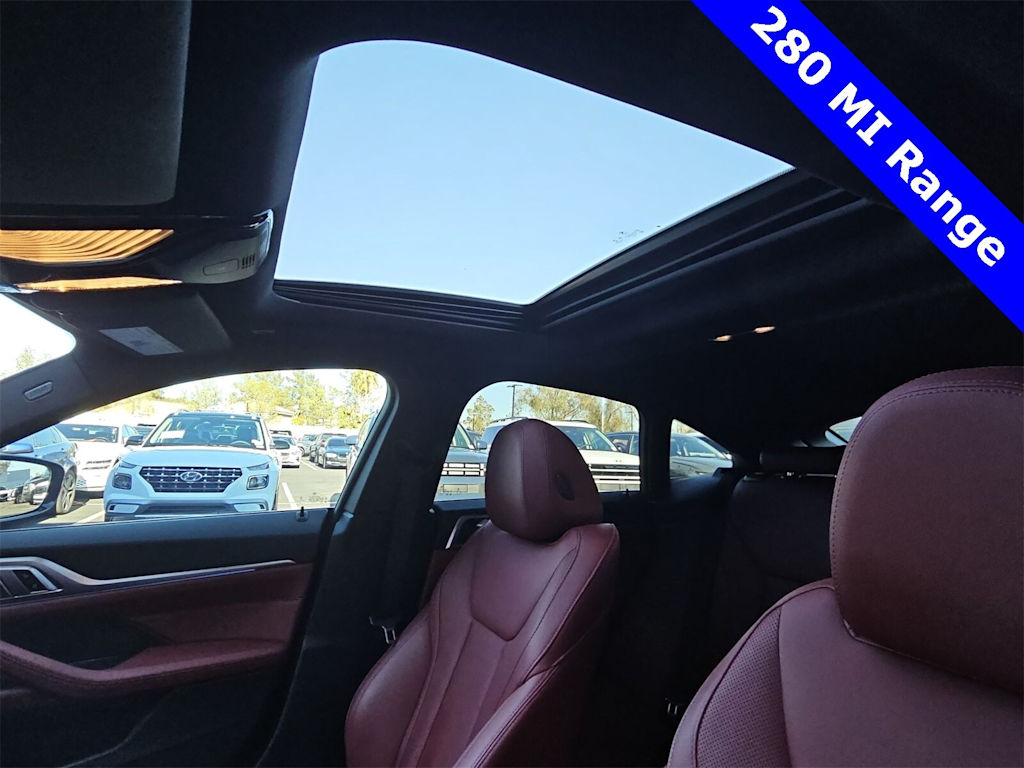 Thumbnail: 2022 BMW i4 - 27