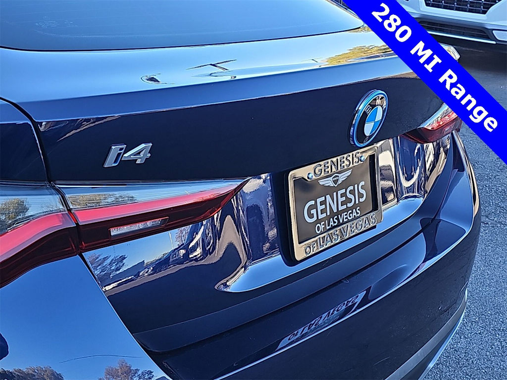 Thumbnail: 2022 BMW i4 - 22