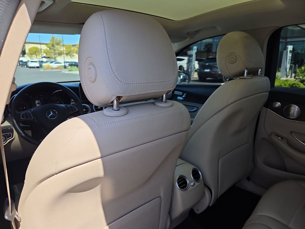 Thumbnail: 2019 Mercedes-Benz GLC - 12