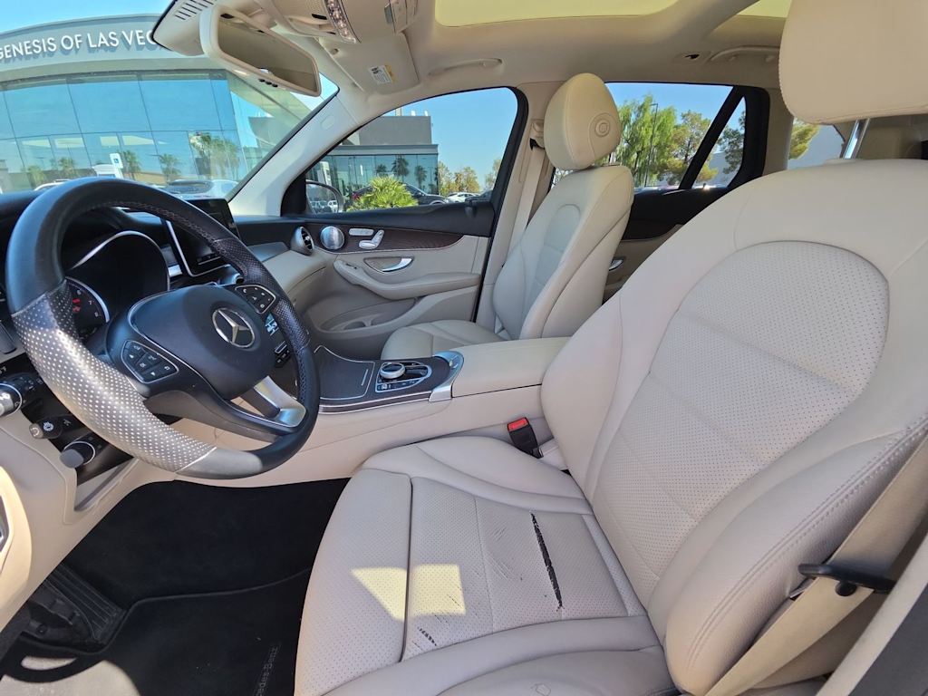 Thumbnail: 2019 Mercedes-Benz GLC - 11